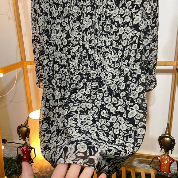 6️⃣5️⃣0️⃣ DRESS-Size - M (Fits S-M) - Picture 6 of 7